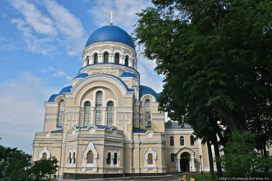 Свято-Успенская Тихонова Пустынь Льва Толстого (село), Россия