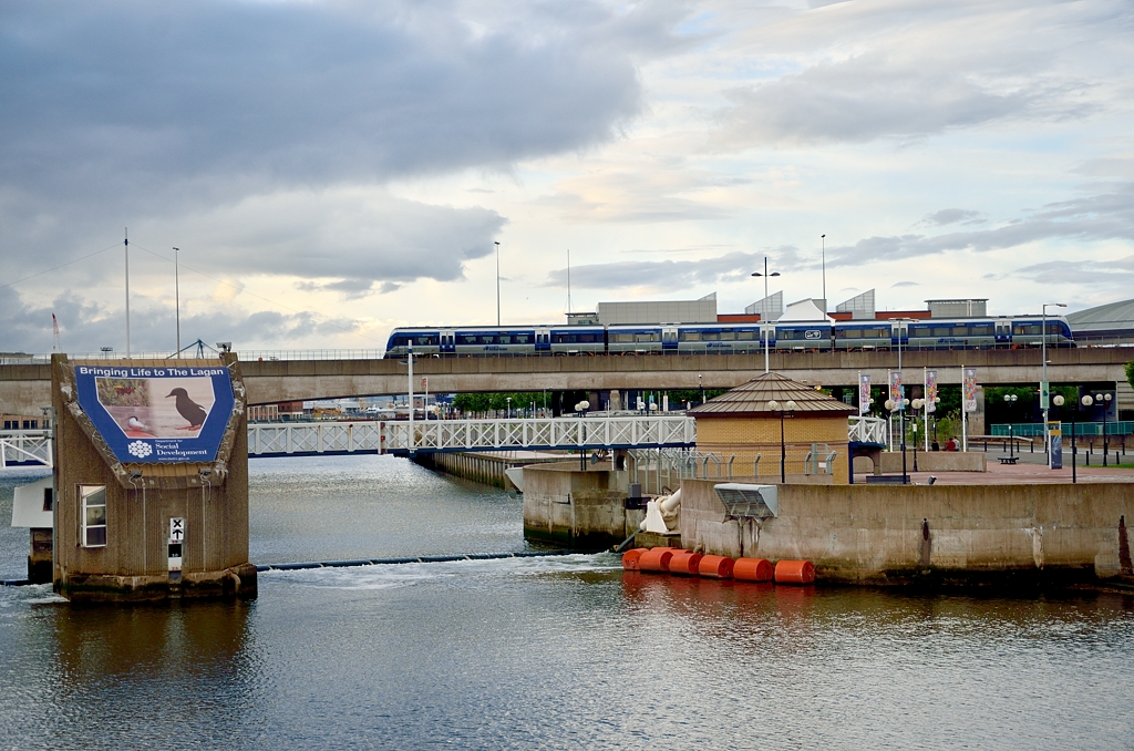 Ж Белфаст, Великобритания