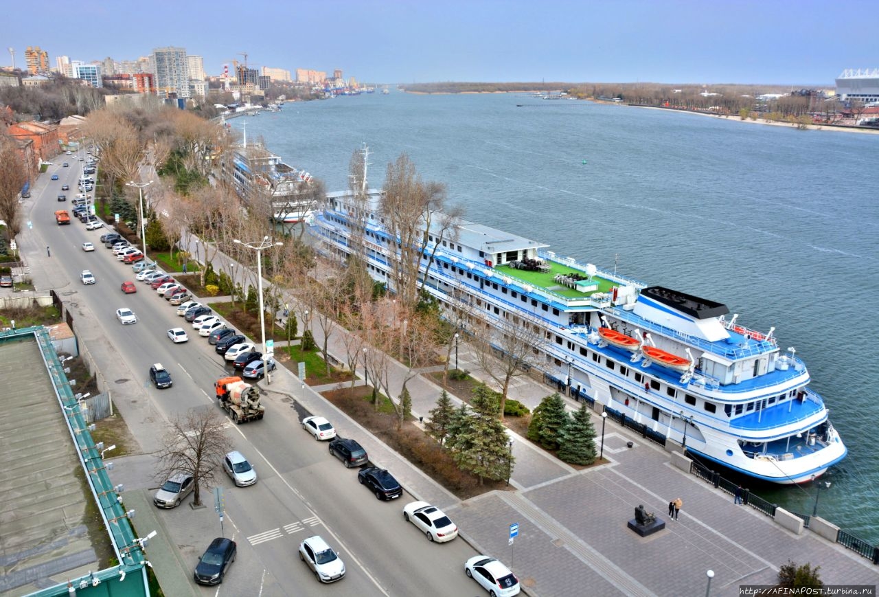 Ростовская набережная реки Дон / Rostov embankment of the Don River