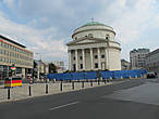 Костел Св. Александра на площади Трех крестов. Построен в 1825 году и освящен  18 июня 1826 года.