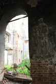 Лики святых еще сохранились на стенах