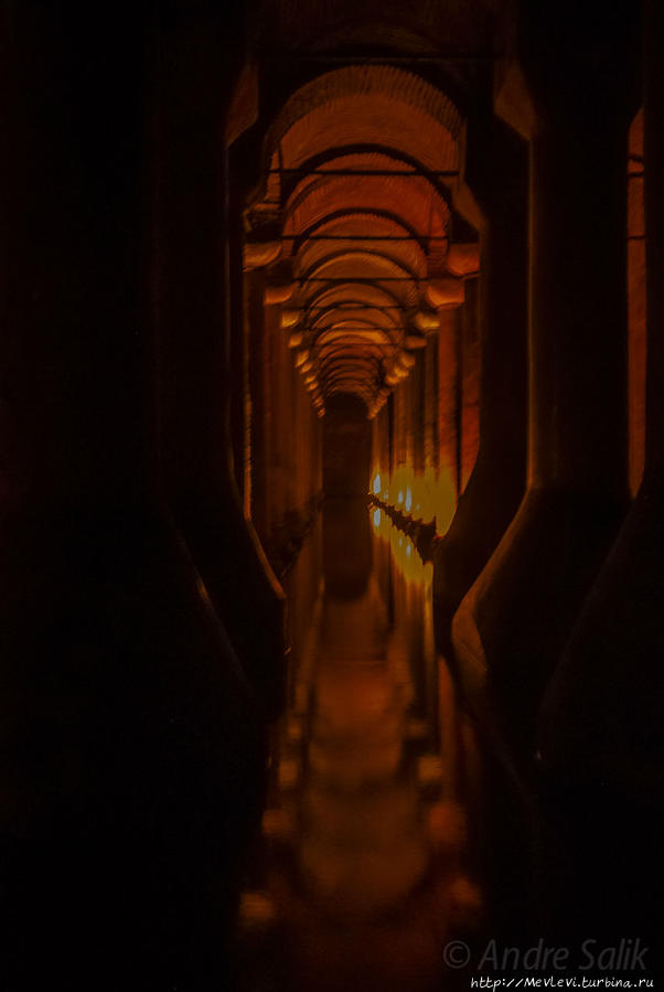 Подземный храм Стамбул, Турция