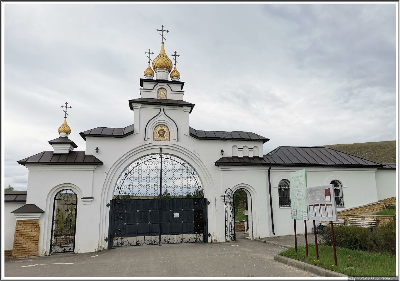 Костомаровский Спасский женский монастырь Костомарово, Россия