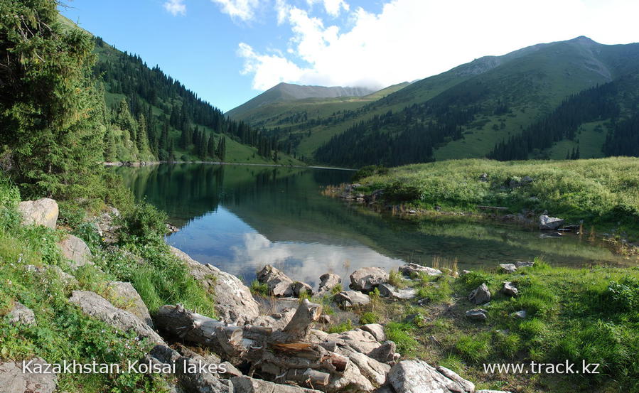 третье Кольсайское озеро Кольсайские Озера Национальный Парк, Казахстан
