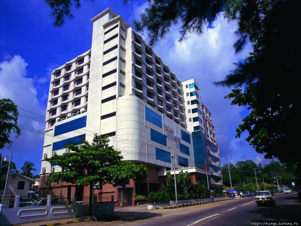 “Yuzana Hotel” в Янгуне. 