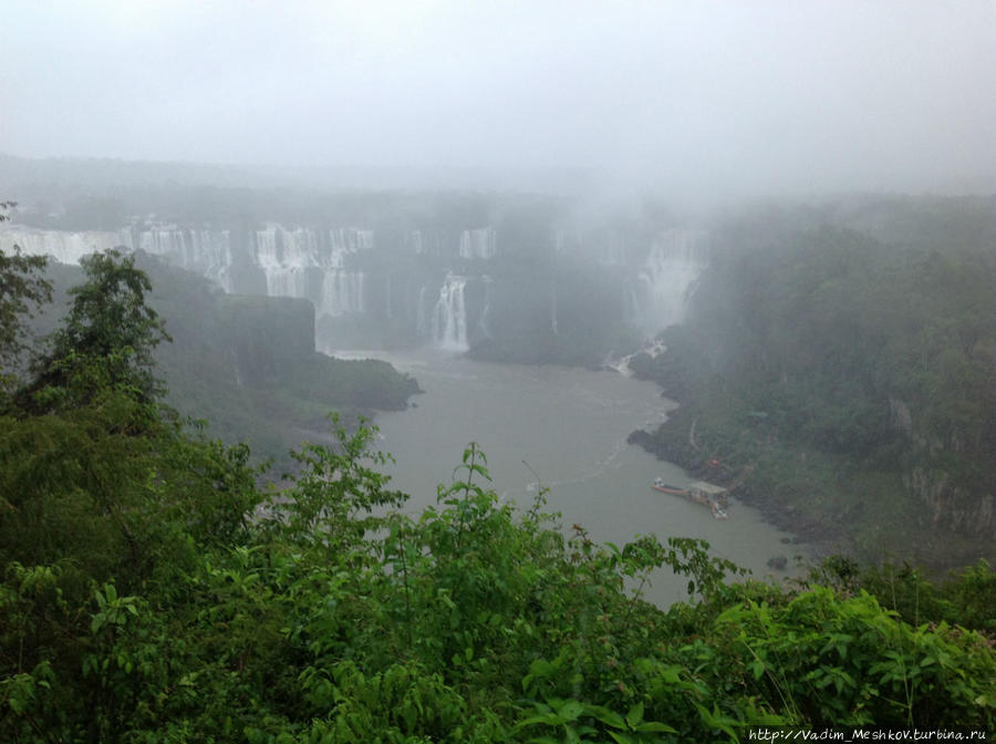 Водопады Игуасу c бразильской стороны. Игуасу национальный парк (Бразилия), Бразилия