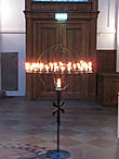В церкви положено быть свечам...