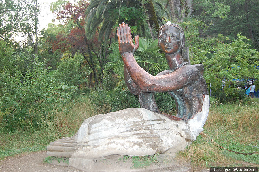 Памятник Медее Гагра, Абхазия