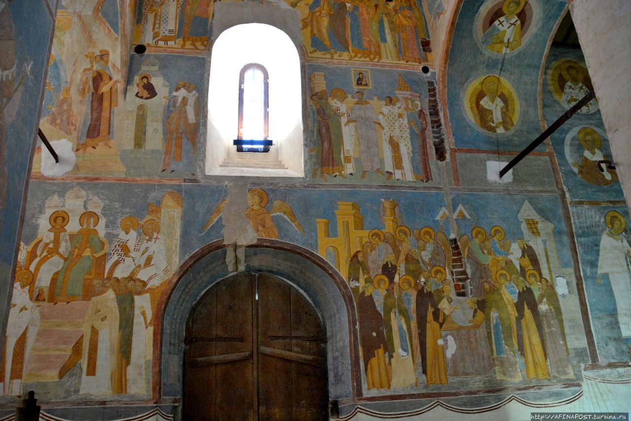 Ферапонтов монастырь. Свет фресок Дионисия