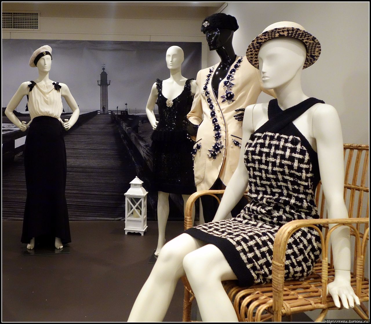 Fashion museum. Музейно выставочный центр музей моды в Москве. Музей моды в Москве. Музей моды Ильинка. Московский музей моды.