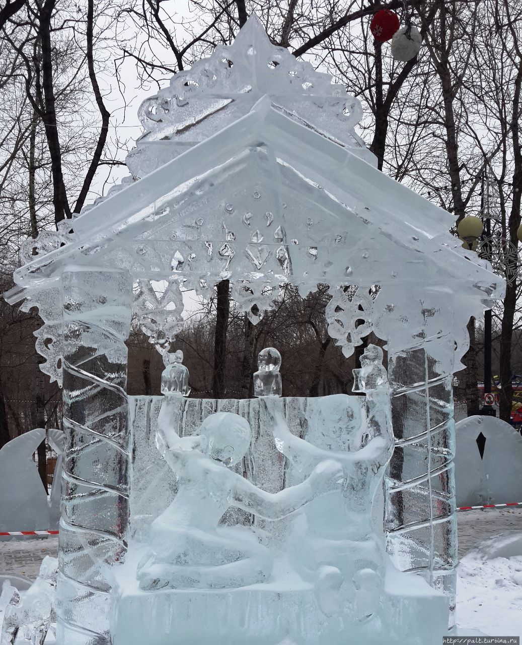 Скульптура Балаганчик Хабаровск, Россия