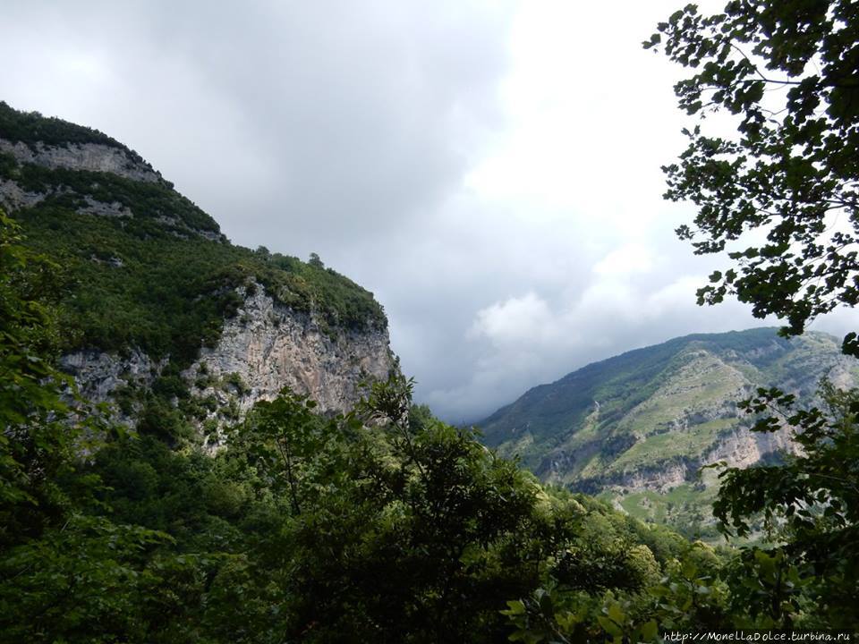 Costiera Amalfitana: от Tovere до Amalfi и Atrani Амальфи, Италия