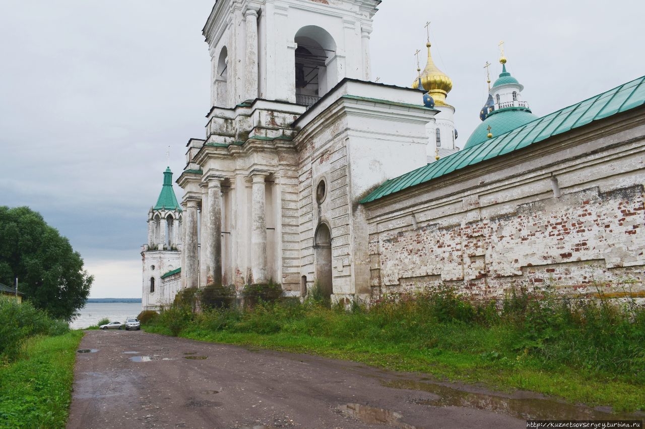 Спасо-Яковлевский Димитриев монастырь Ростов, Россия
