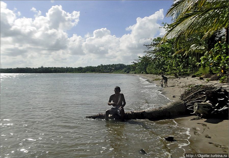 *Именно со стороны моря пираты нападали на местных жителей