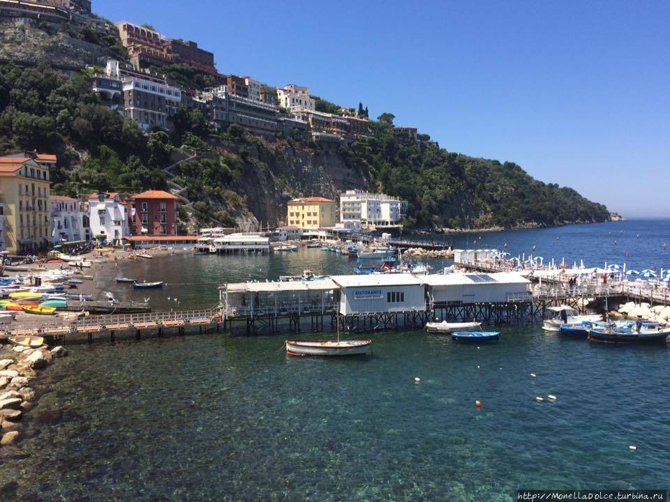 Sorrento:маршрут от piazza Tasso до морского порта Сорренто, Италия