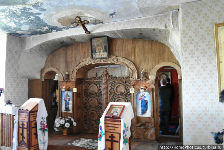 Пещерный храм