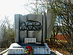 Памятник погибшим в ВОВ односельчанам в селе Образцово