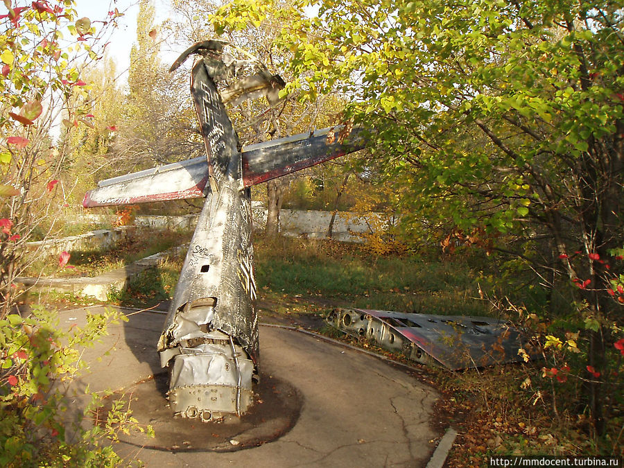 Остатки немецкого самолета, сбитого в годы войны Саратов, Россия