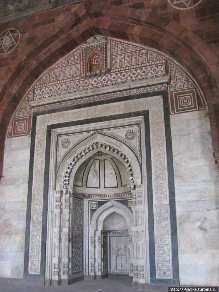 Мечеть Кила-и-Кухна, Пура