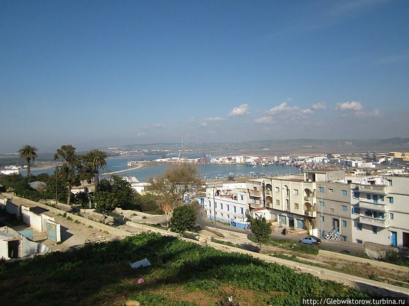 Город Ларач Ларач, Марокко