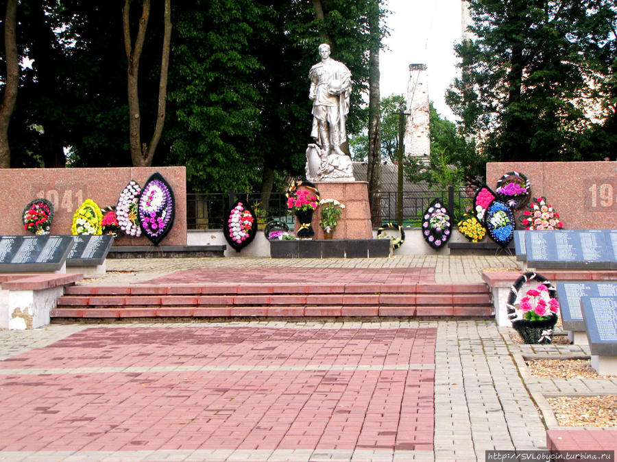 Мемориал павшим воинам в г.Духовщина Смоленская область, Россия