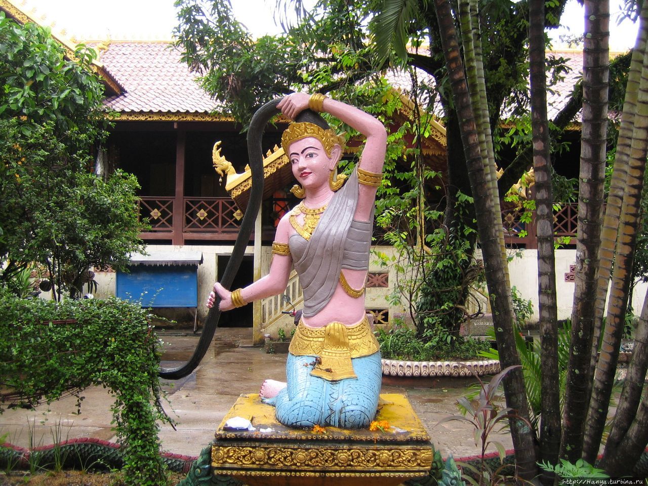 Храм Ват Си Муанг