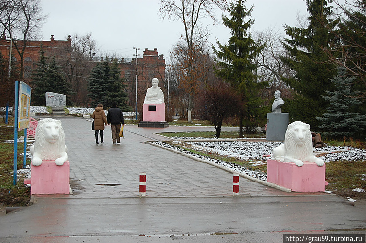 Вход со стороны ул Ленина