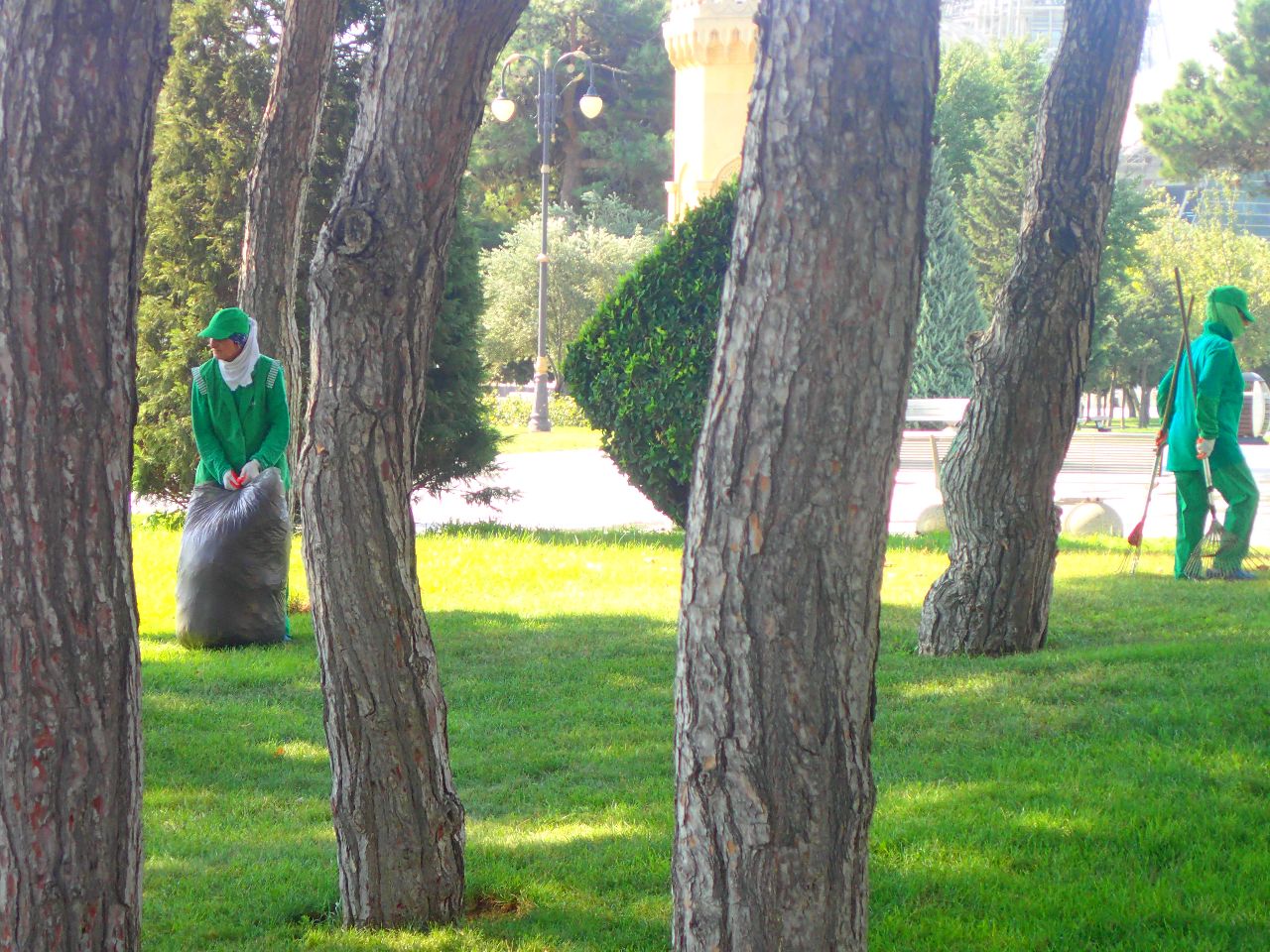 Азербайджан фото в парке с людьми