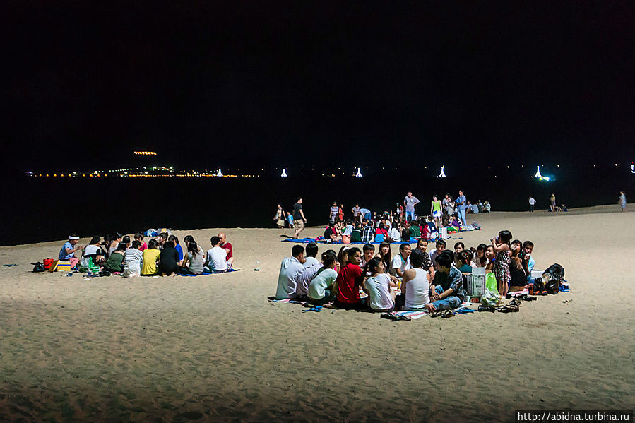 Вечеринки-пикники на пляже Нячанг, Вьетнам