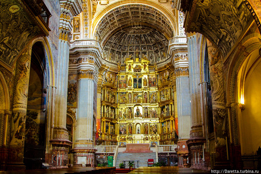 Монастырь Сан-Иеронимо Гранада, Испания