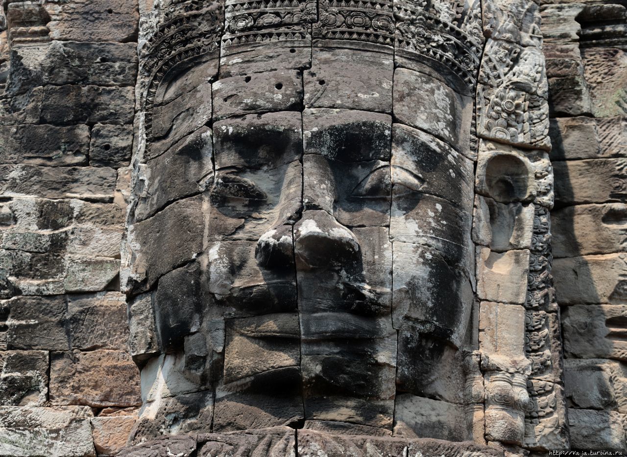 Джаяварман седьмой и его подданные Ангкор (столица государства кхмеров), Камбоджа
