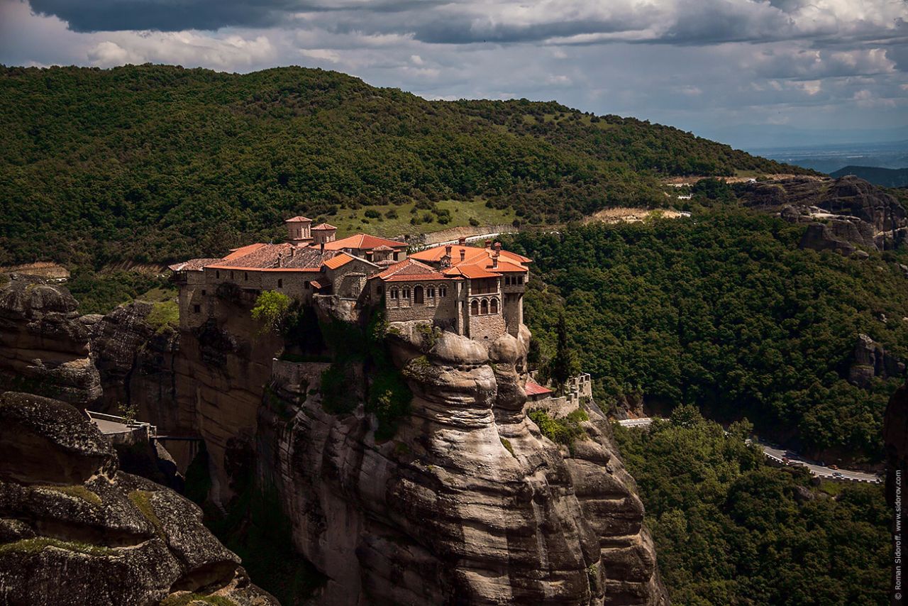 Путь в монастыри Метеоры. Самое живописное место в Греции Каламбака, Греция