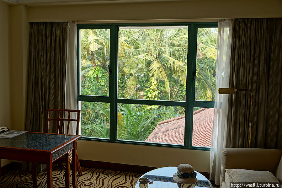 Вид из окна номера. Отель Melia Purosani 5*. Джокьякарта.