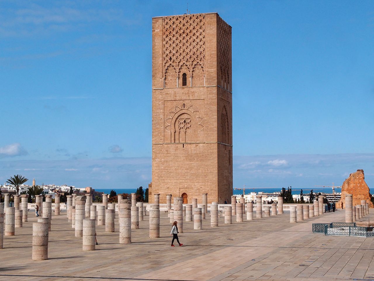Младшая сестра Хиральды и Королевский мавзолей Рабат, Марокко