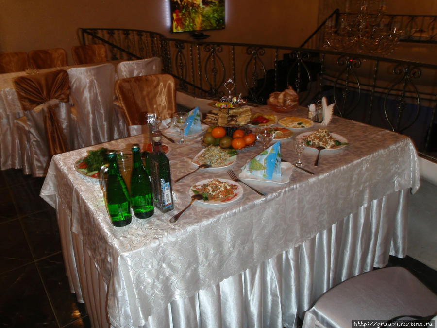 Накрытый стол Саратов, Россия