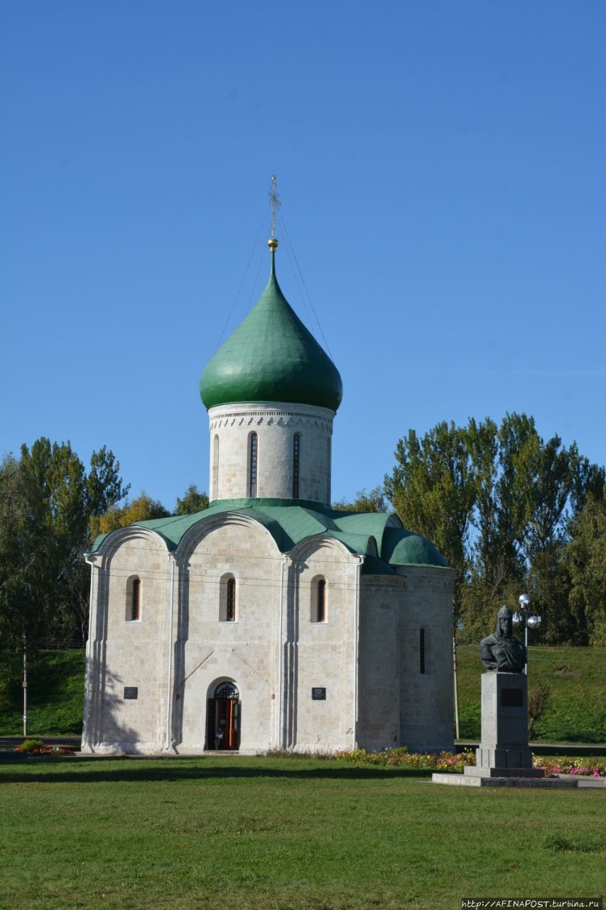 Памятник Александру Невскому Переславль-Залесский, Россия