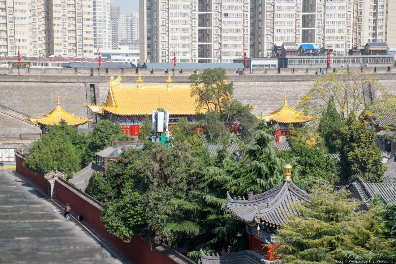 Городские стены Сиань, Китай