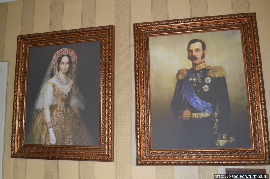 Царь Александр I с супругой  Елизаветой Алексеевной
сии будут здесь до жней вечных, по настоянию основателей монастыря