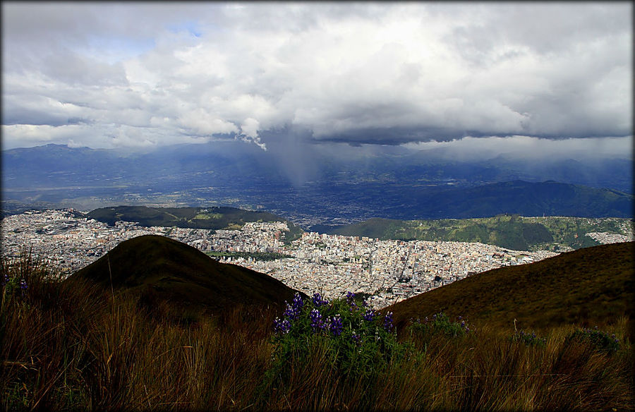 Самое красивое место в столице Эквадора Кито, Эквадор