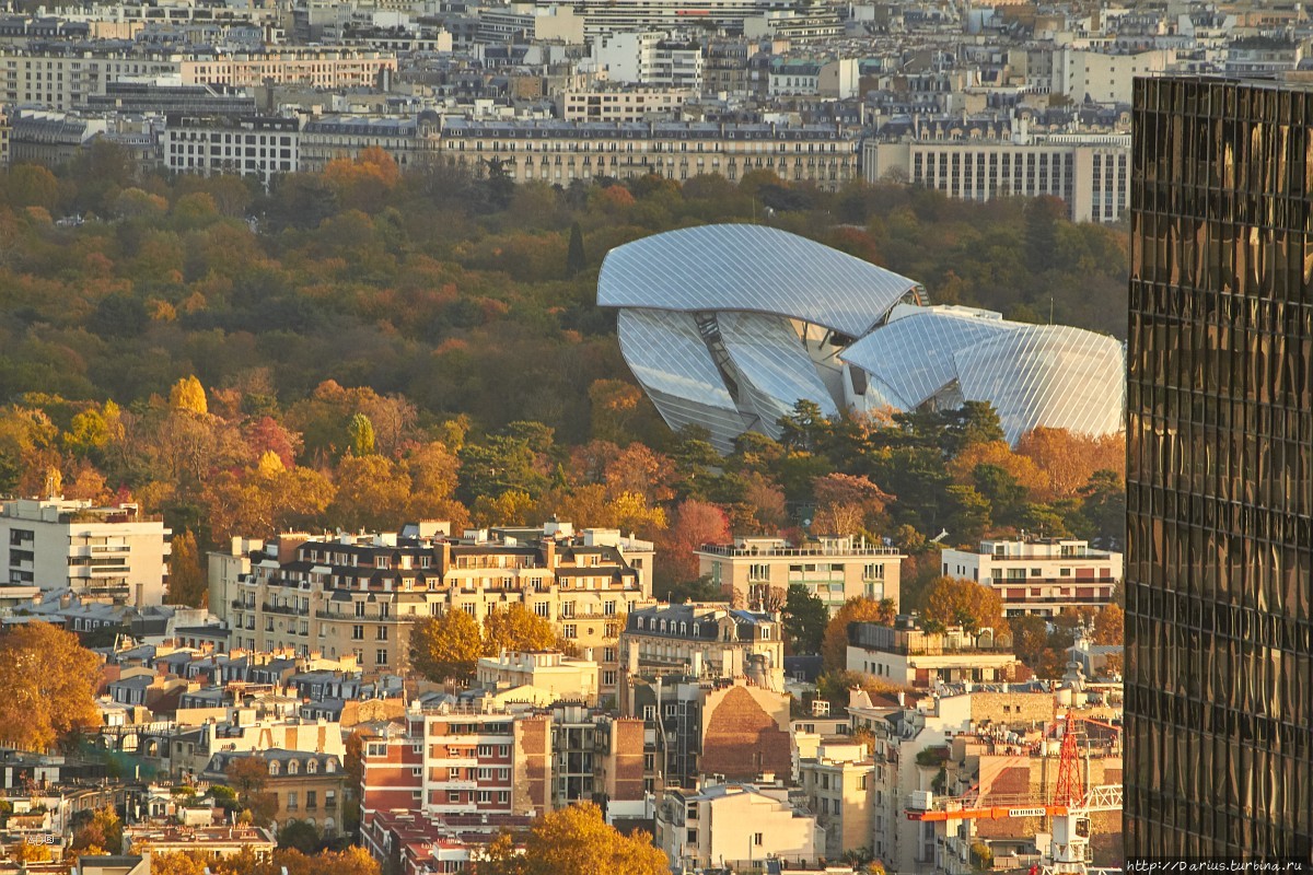 Париж 2018 — Ла-Дефанс, крупные планы Париж, Франция