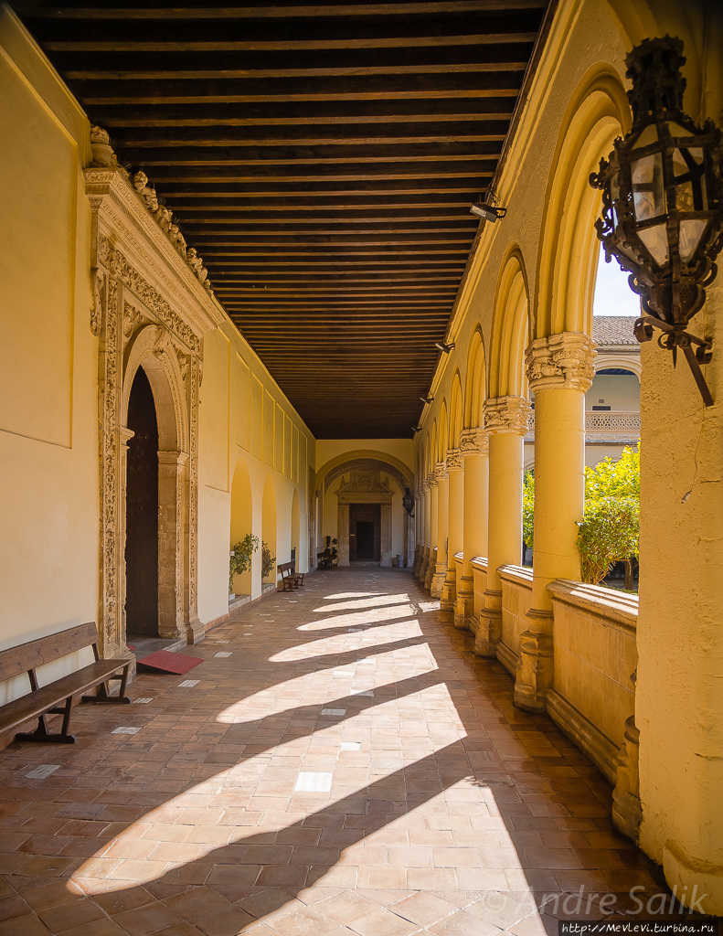 Монастырь Сан-Херонимо Гранада, Испания