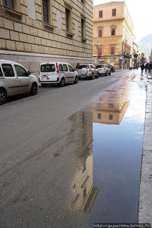 По улицам Палермо после дождя. Места знакомые и новые.
