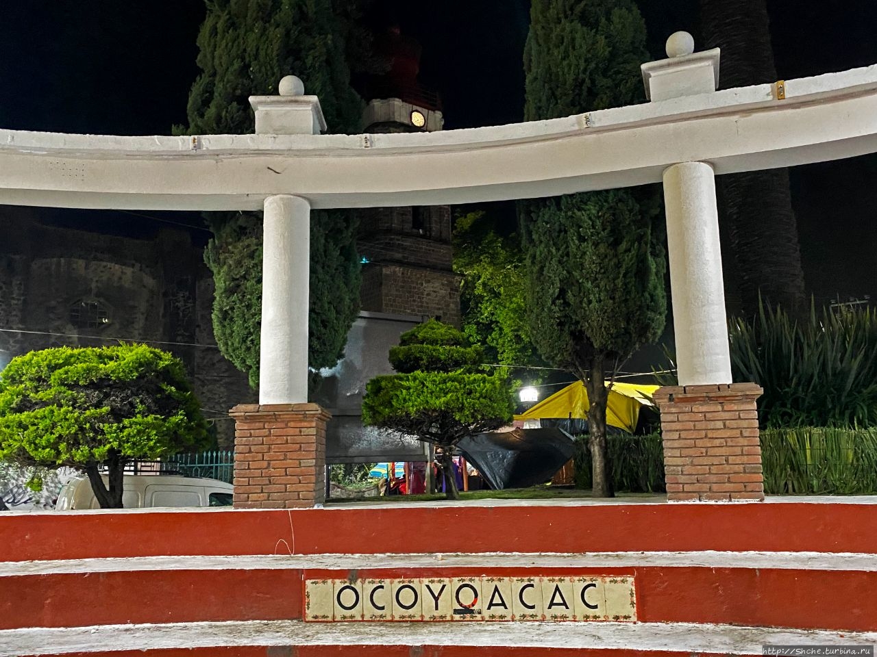 Площадь Повстанцев Окойоакак, Мексика