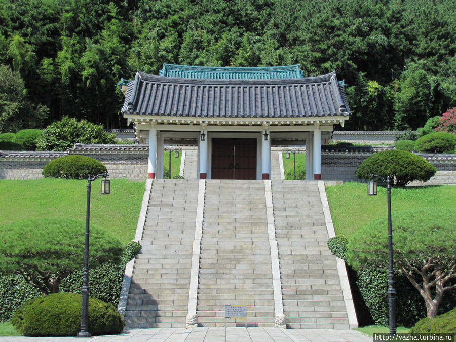 Храм и парк. Пусан, Республика Корея