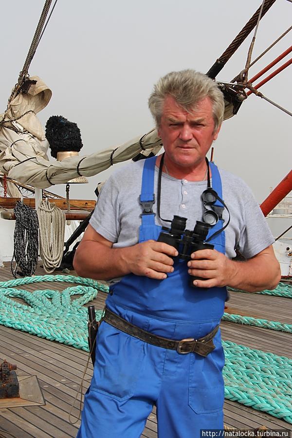 Барк Седов. Как встречают корабли... Дакар, Сенегал