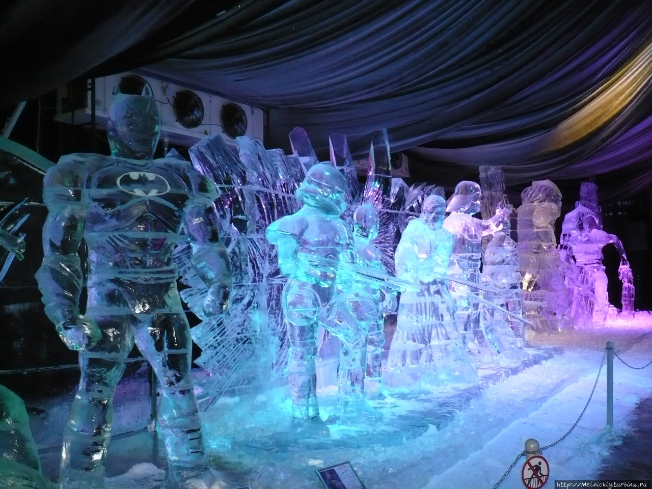 Музей ледяных скульптур в москве в сокольниках. Ледяной музей. Музей ледяных скульптур в москве в сокольниках. Выставка ледяных фигур. Музей ледяных.