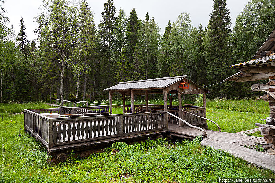 Охотничья заимка. Беседка.