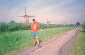 алматинский путешественник Андрей Гундарев (Алмазов) в Киндердейке, Нидерланды