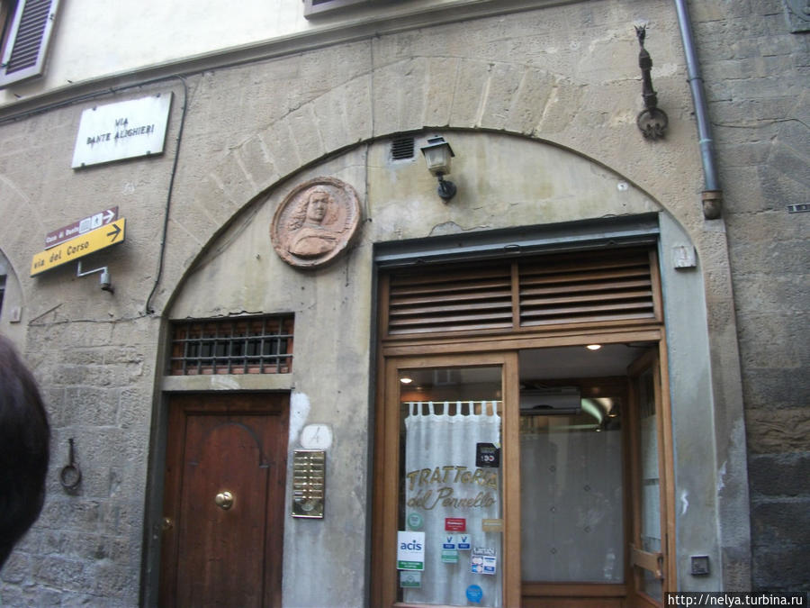 Сюда заходил поесть Данте, сейчас здесь самый лучший бифштекс по-флорентийски Флоренция, Италия