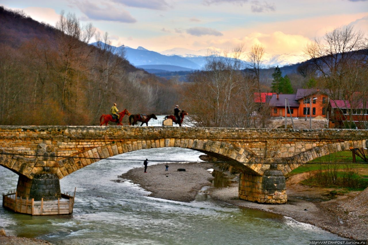 Каменный мост Даховская, Россия